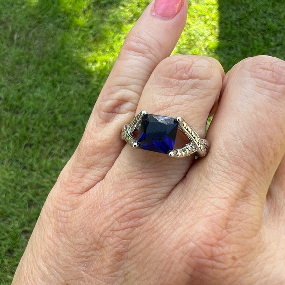 Silver-tone Royal Blue Costume Ring - Picture 7 of 15
